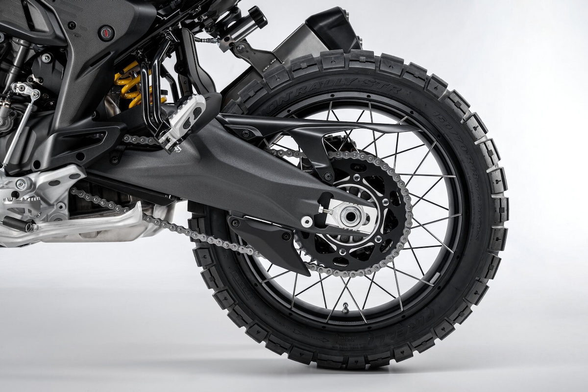 Nuova Ducati DesertX: le foto