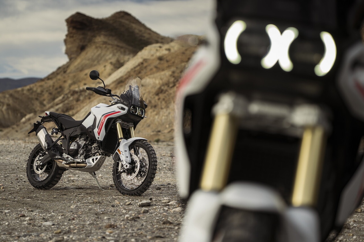 Nuova Ducati DesertX: le foto