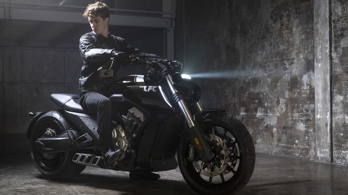 Benda LFC 700: si abbassa il prezzo per la power cruiser