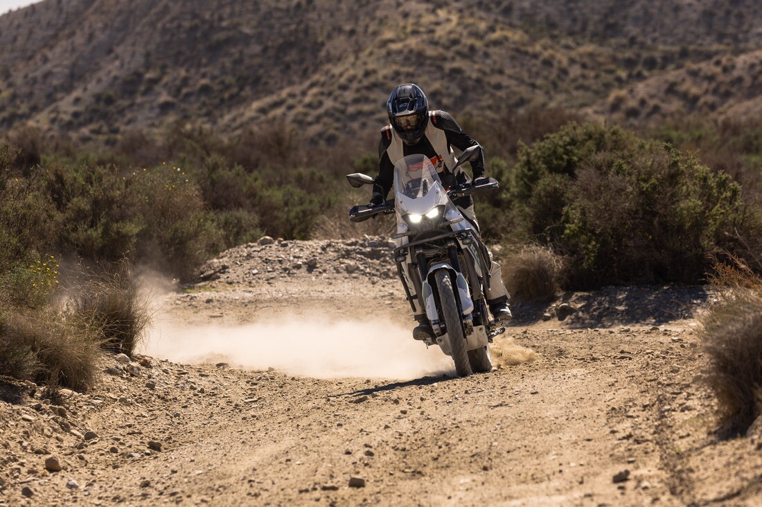 Kawasaki KLE500: le foto del test