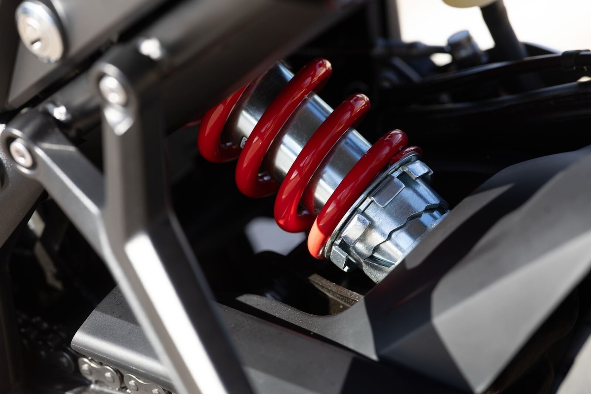 Triumph Trident 660 2026: LE FOTO DELLA PROVA