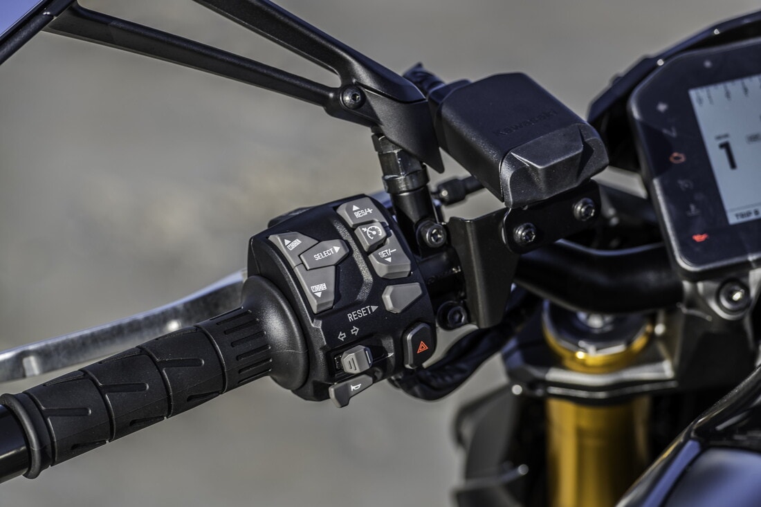 Kawasaki Z1100 SE: focus sui dettagli | FOTO