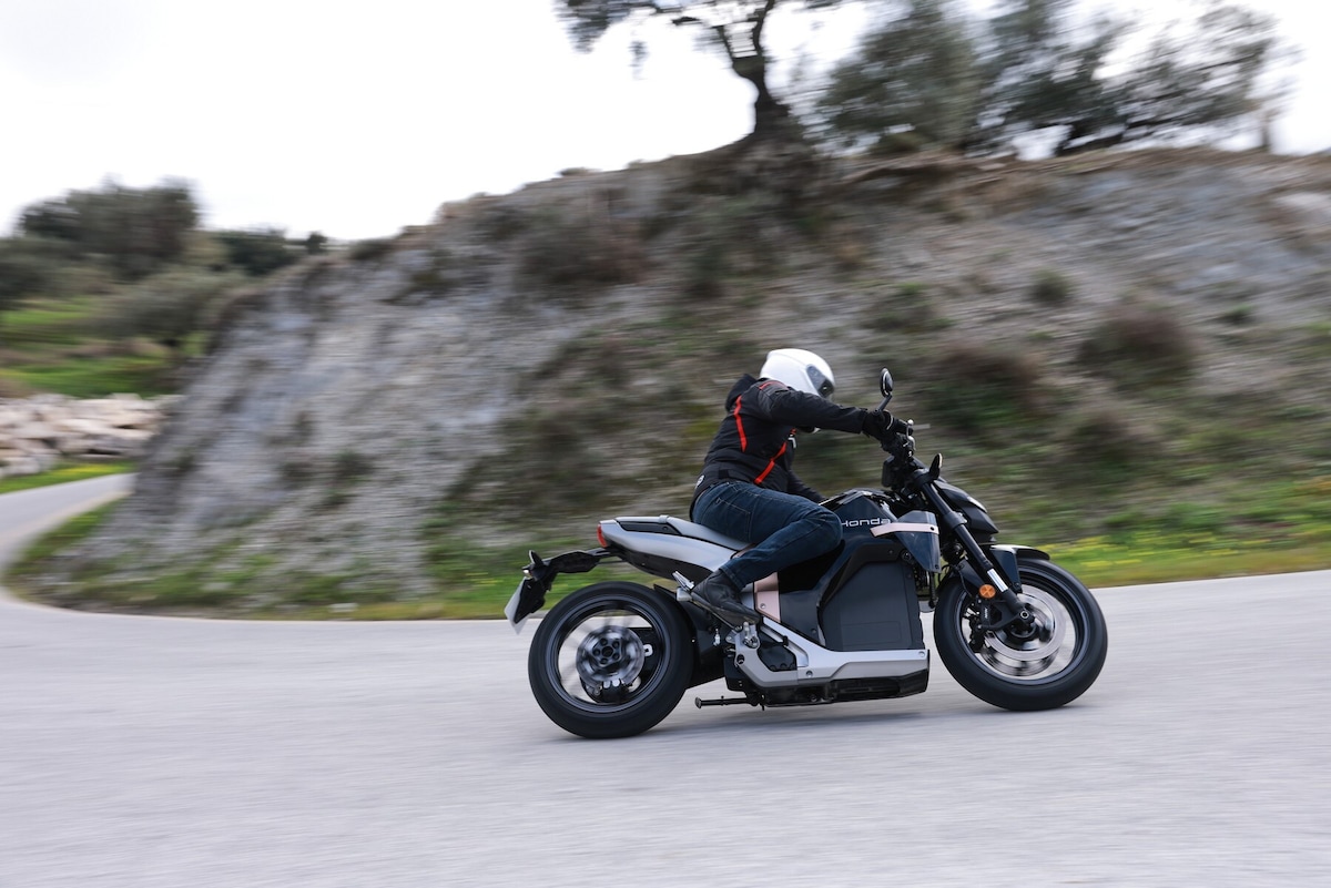 Honda WN7: la gallery del test