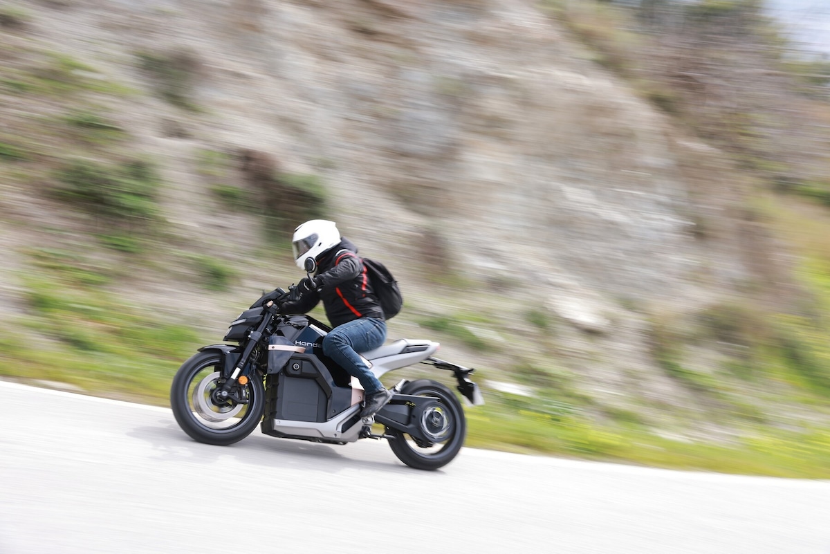 Honda WN7: la gallery del test