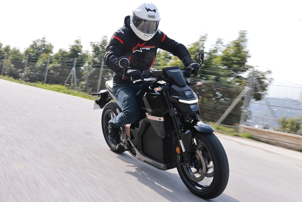 Honda WN7: la gallery del test