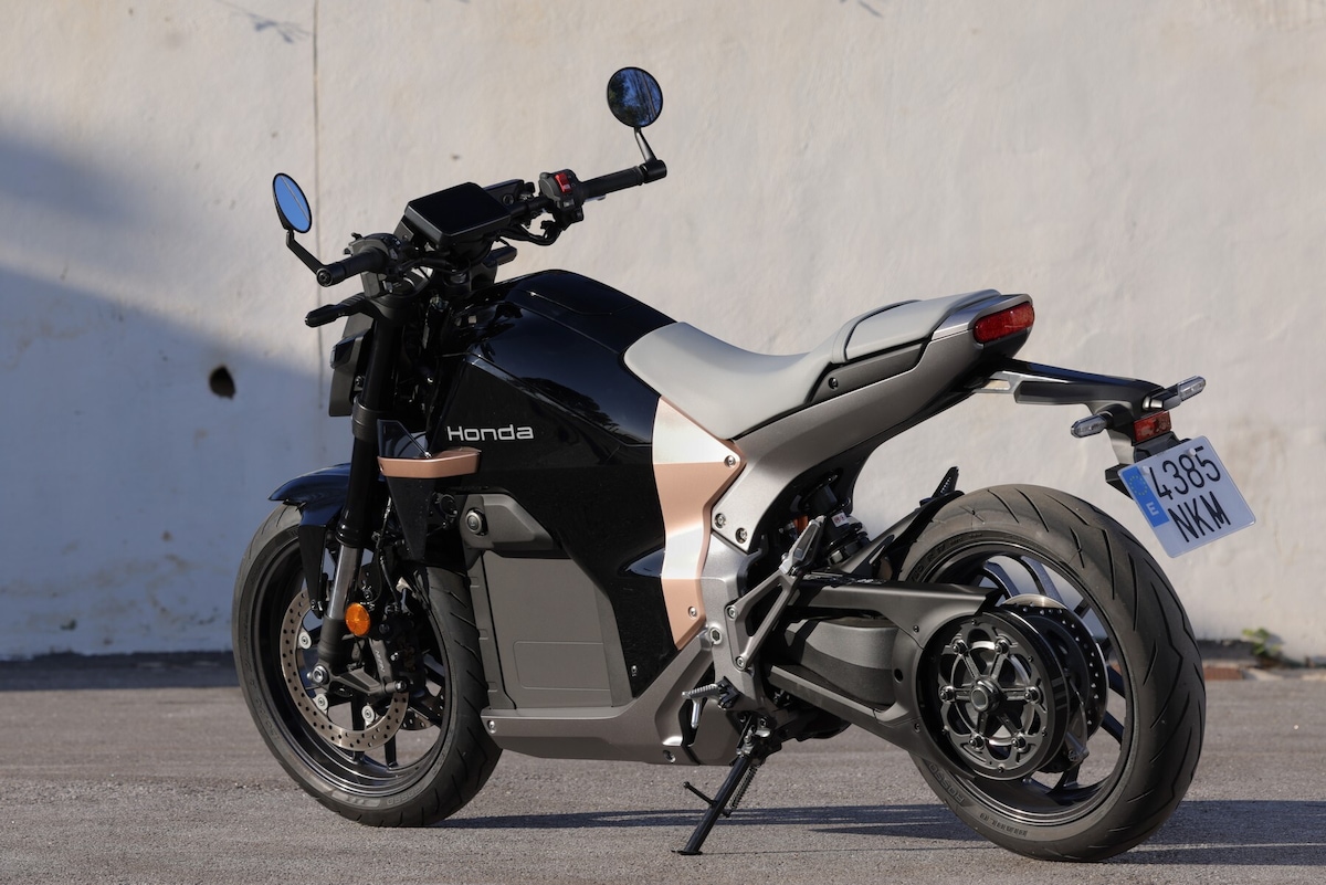 Honda WN7: la gallery del test