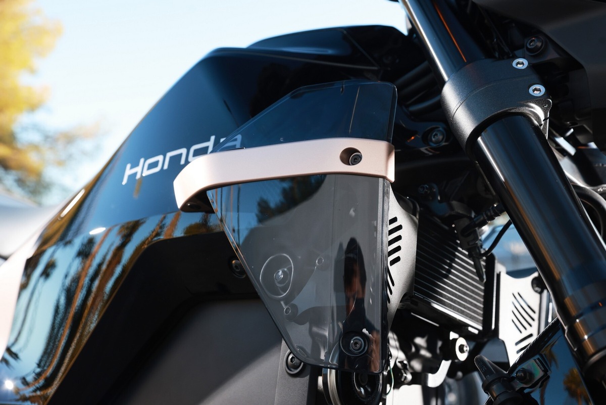 Honda WN7: la gallery del test