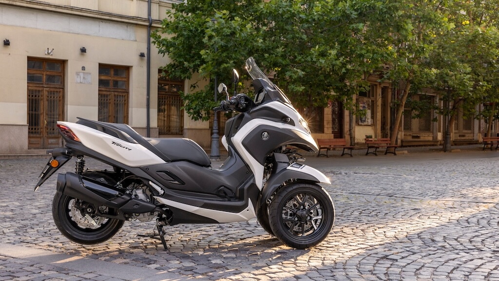 Yamaha Tricity 300 MY2026: il nuovo tre ruote Yamaha con airbag e tecnologia premium