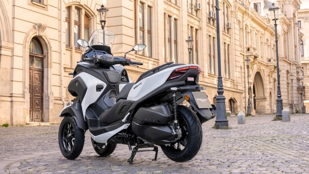 Yamaha Tricity 300 MY2026: il nuovo tre ruote Yamaha con airbag e tecnologia premium