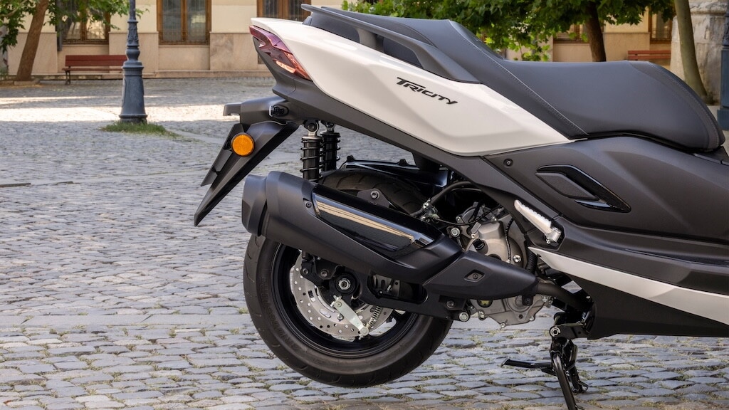 Yamaha Tricity 300 MY2026: il nuovo tre ruote Yamaha con airbag e tecnologia premium