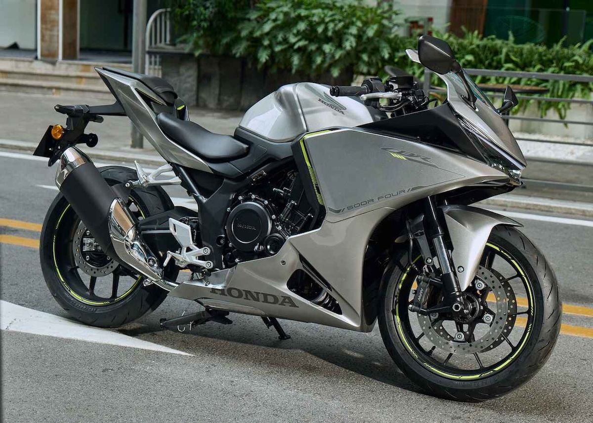 Honda CBR400R Four - Le Foto