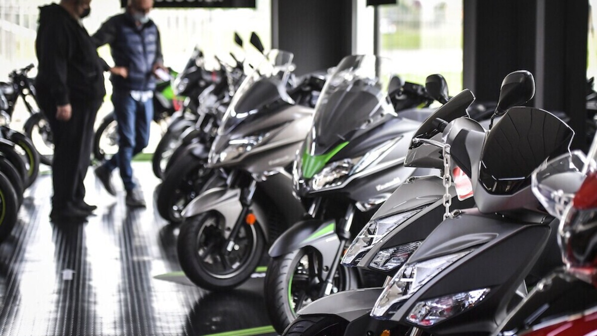 Moto cinesi e indiane dominano il mercato? La verità che divide gli appassionati |Zepping