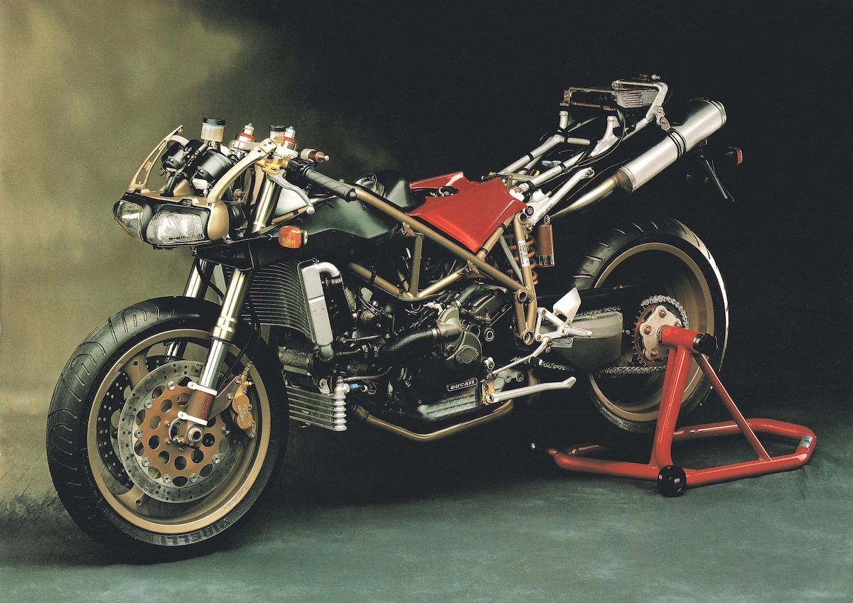 L'arte dei telai più importanti della storia a due ruote italiana