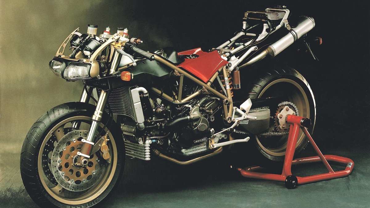 L'arte dei telai più importanti della storia a due ruote italiana