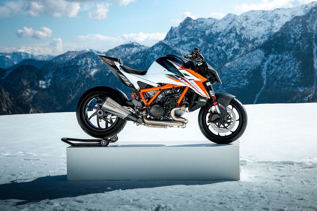 KTM 1390 Super Duke RR: le foto della nuova “Bestia”