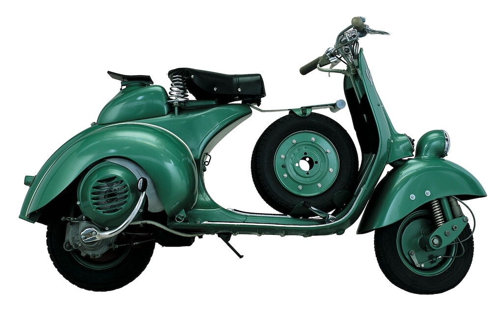 Vespa 80 anni: uomini, fabbrica e sogni in movimento. Le foto storiche
