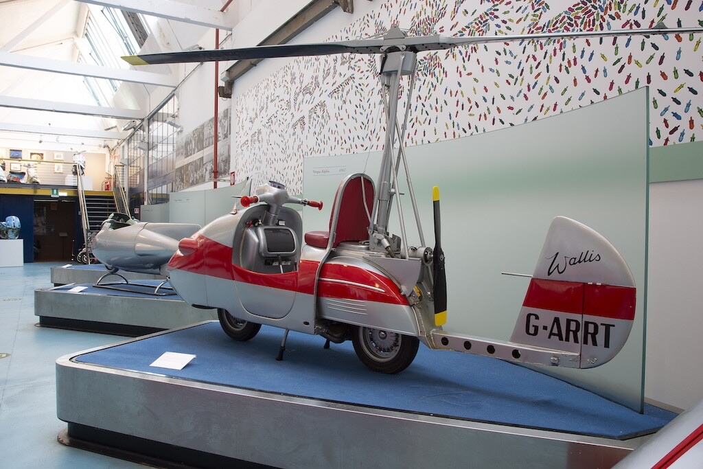 Vespa 80 anni: uomini, fabbrica e sogni in movimento. Le foto storiche