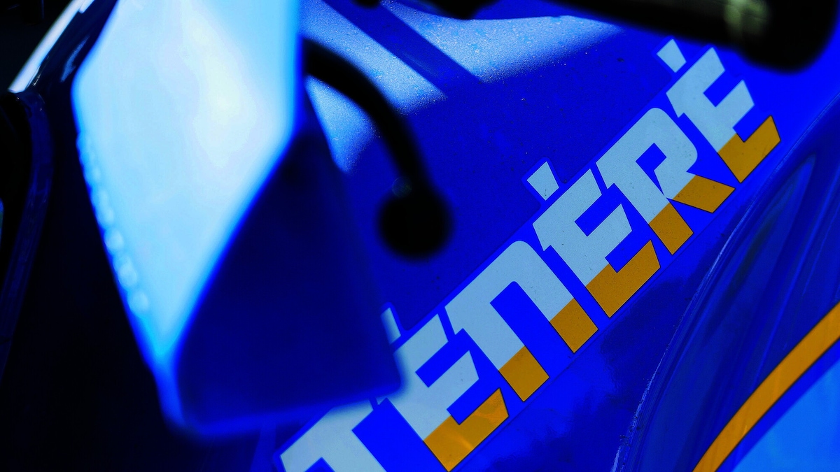 Yamaha Ténéré, ho scritto t’amo sulla sabbia: la storia