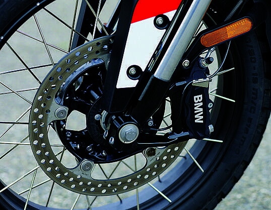 BMW F 450 GS: focus sui dettagli