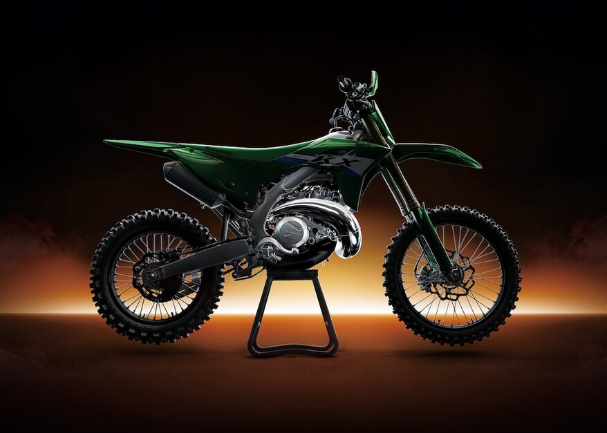 Kawasaki Off-Road: torna l’odore di miscela con le KX327, nuove le KX-F