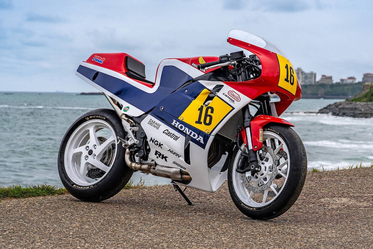 LE FOTO delle 10 special Honda in gara al Wheels & Waves di Biarritz