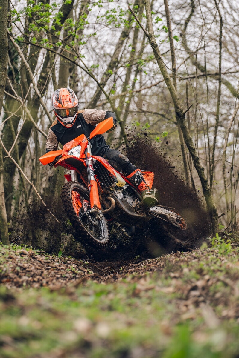 KTM EXC ed EXC-F 2027: tutte le foto della nuova gamma Enduro