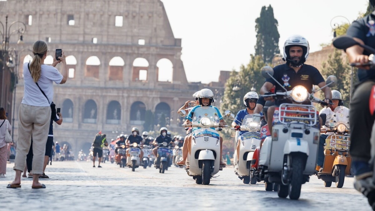 Vespa ottant'anni dopo: solo lei continua a fare una cosa che nessun'altra due ruote riesce a fare