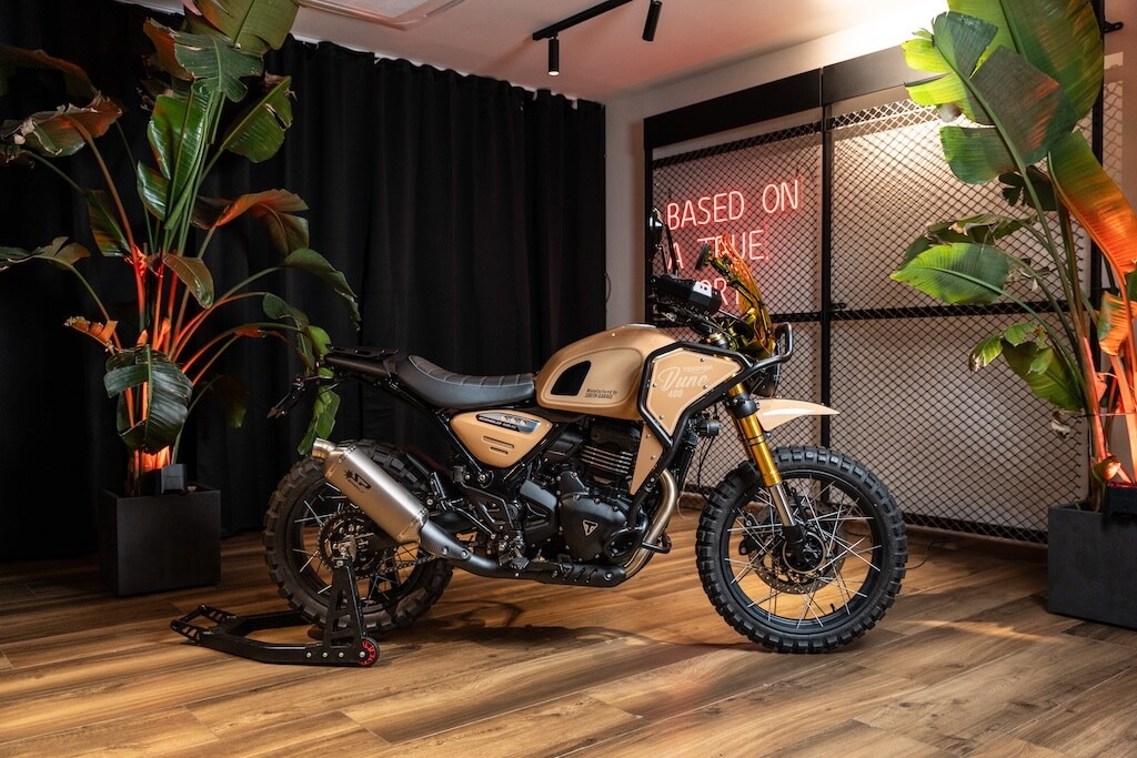 Triumph Dune 400: le foto della Scrambler che sogna i grandi rally nel deserto