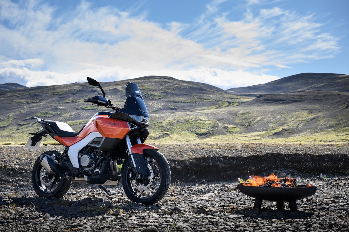 Norton Atlas: le foto della prova