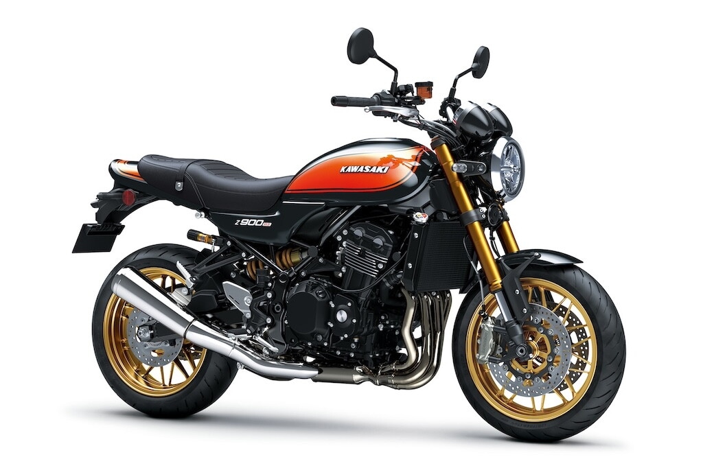 Kawasaki Z900RS,il vintage incontra la modernità: le foto