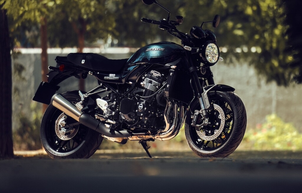 Kawasaki Z900RS,il vintage incontra la modernità: le foto