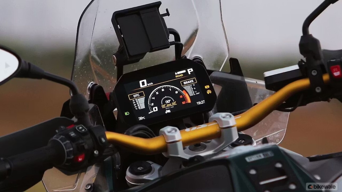 Vietiamo gli occhi sul display, mentre facciamo moto che chiedono di guardarli