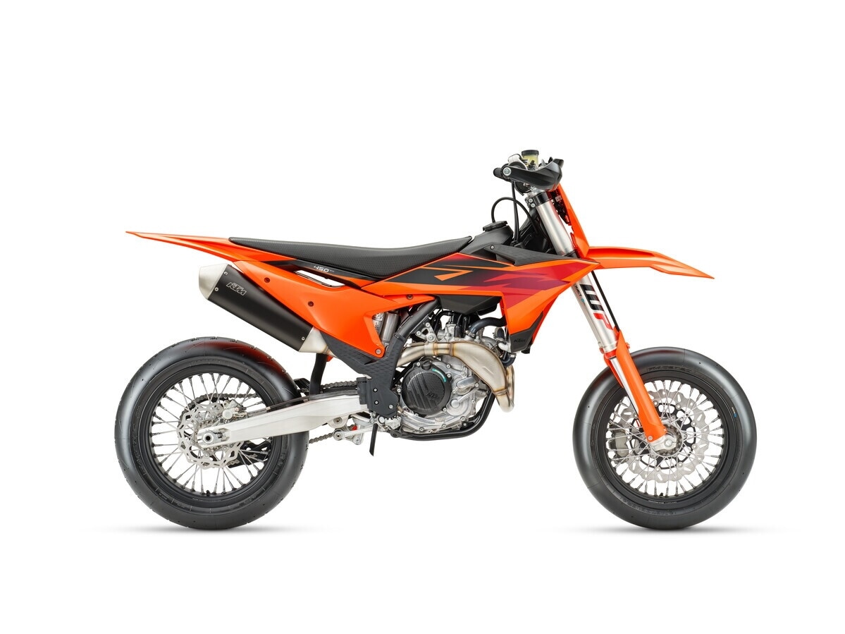 KTM 450 SMR 2027, una piccola pistaiola: le foto