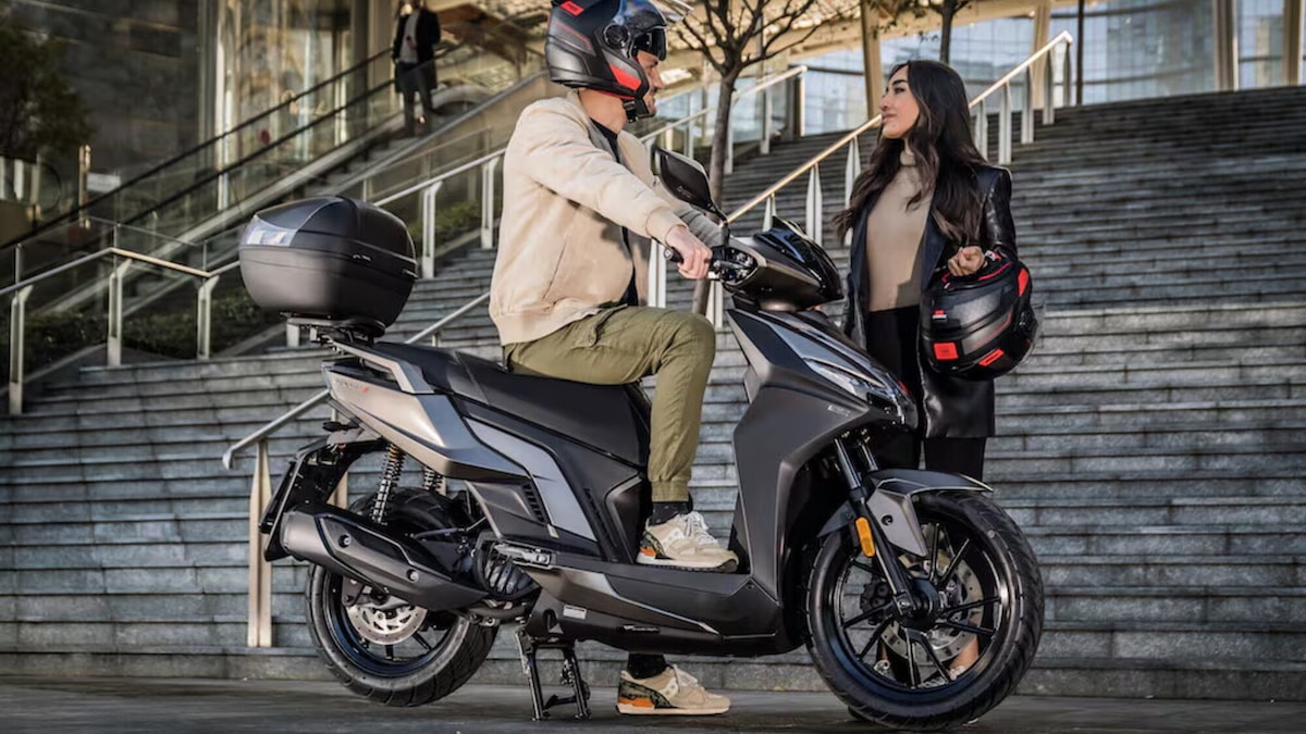 Agosto, gli scooter dominano la classifica delle due ruote: le foto dei più venduti