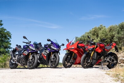 Ducati contro Aprilia, sfida totale tra le V4 italiane: le foto della Panigale V4 S