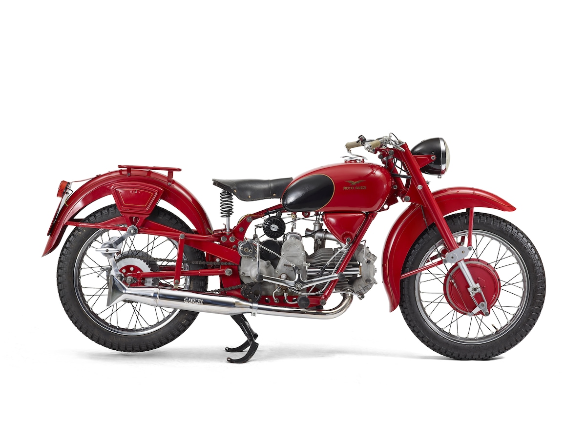 Le moto che hanno fatto la storia di Moto Guzzi: dalla Normale del 1921 alla California 1400 del 2013