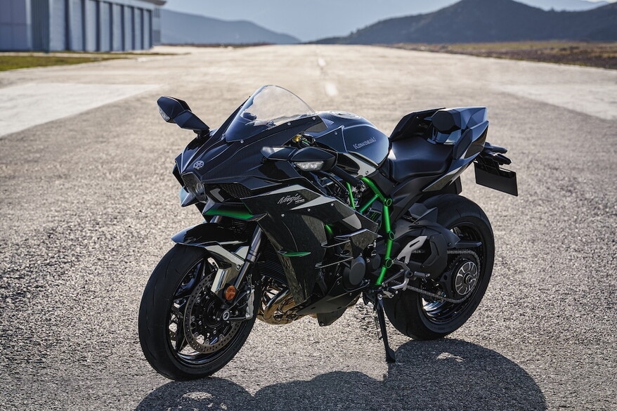 Kawasaki Ninja H2 , torna nel 2027: le FOTO