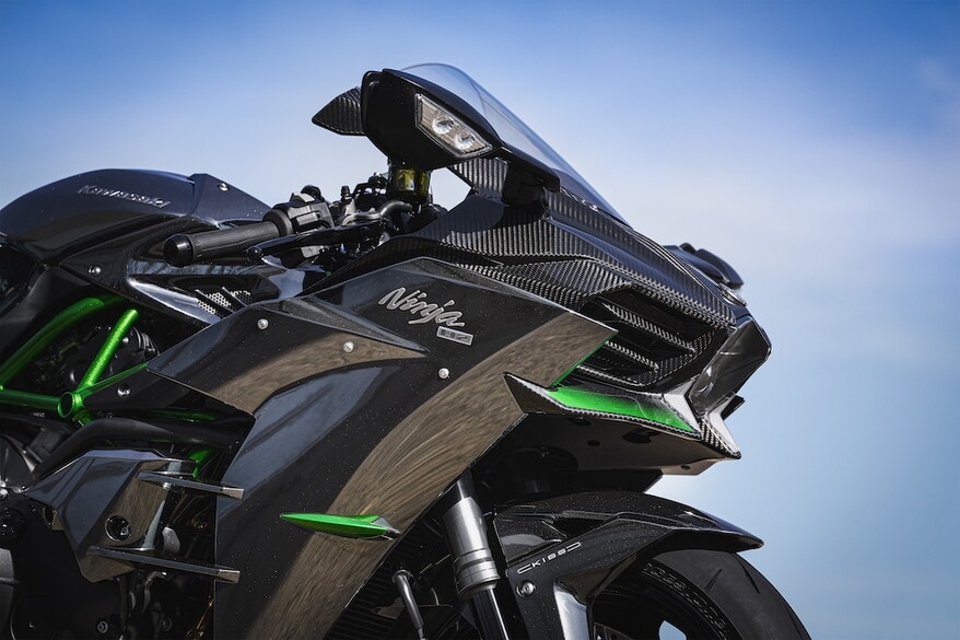 Kawasaki Ninja H2 , torna nel 2027: le FOTO
