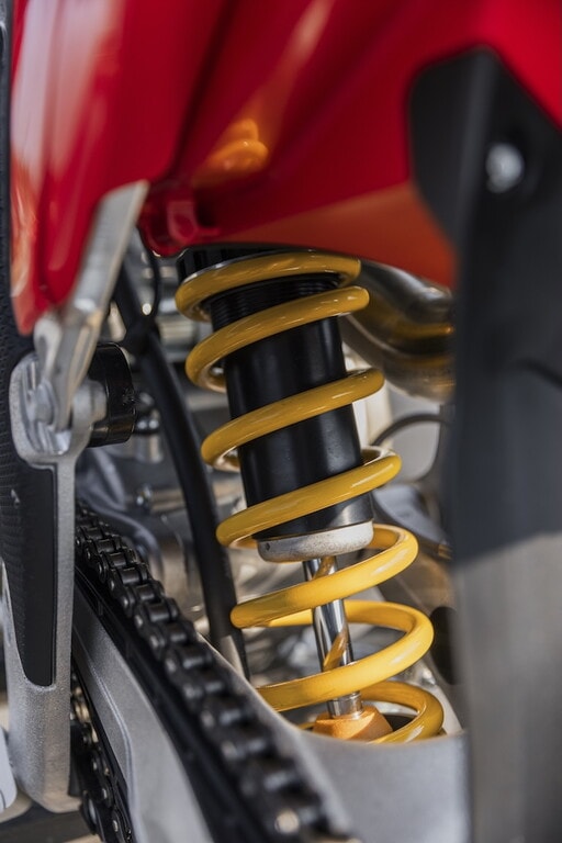 Ducati Desmo450 SM, la nuova supermotard racing: le foto