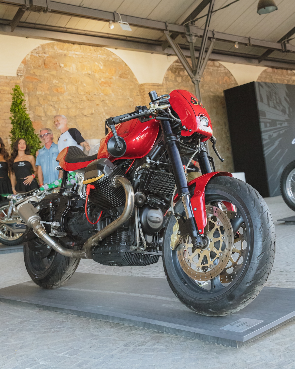 Arte e moto si incontrano a Roma, a Eternal City Moto Show 2026 le special più belle: FOTO