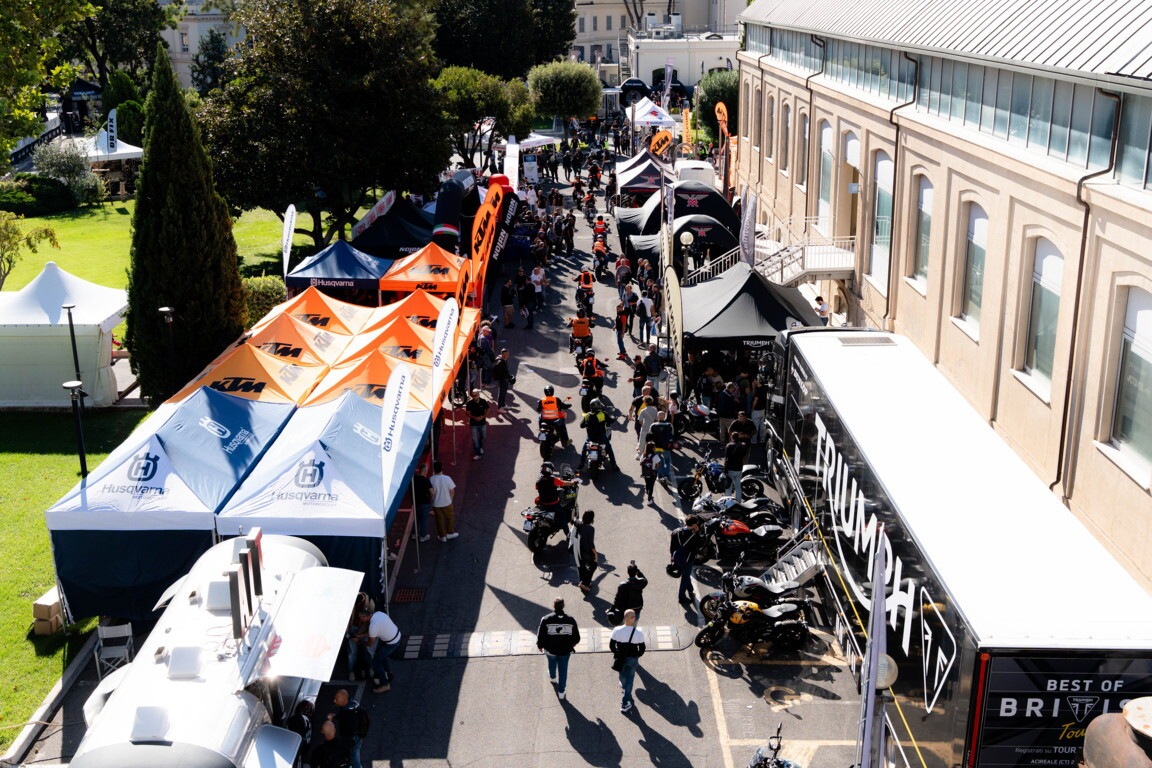 Che festa a Roma, al Gazometro migliaia di appassionati tra moto da provare e cromature: le foto 