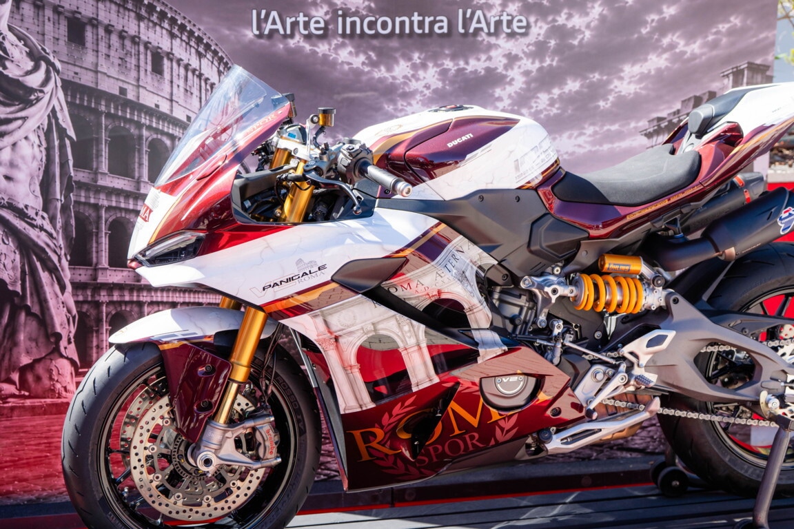 Quando Bologna incontra Roma: la speciale Ducati Panigale V2 S dedicata alla Via Appia