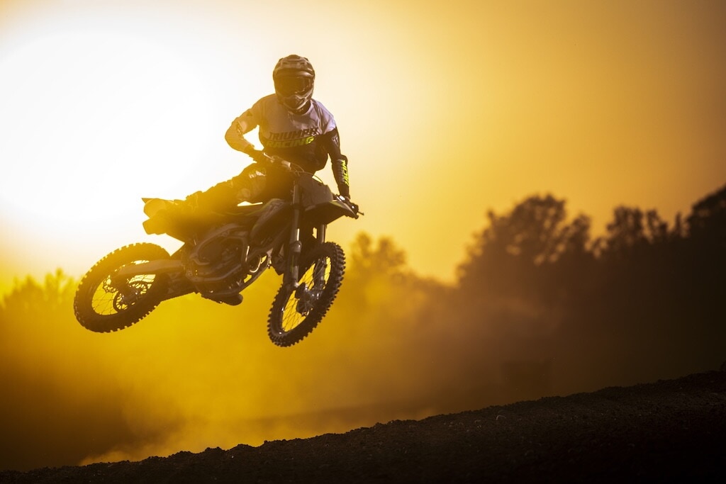 Triumph TF 250-X 2027, spettacolo in pista: le foto