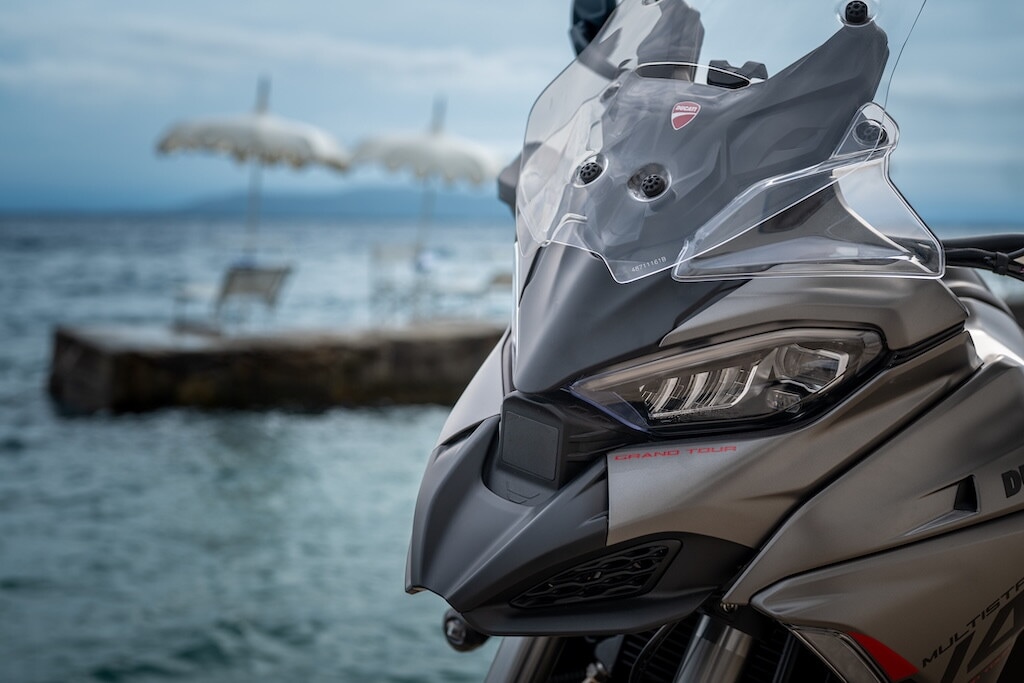 Ducati Multistrada V4 S Grand Tour: nata per macinare chilometri. Le foto