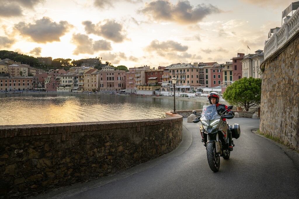 Ducati Multistrada V4 S Grand Tour: nata per macinare chilometri. Le foto