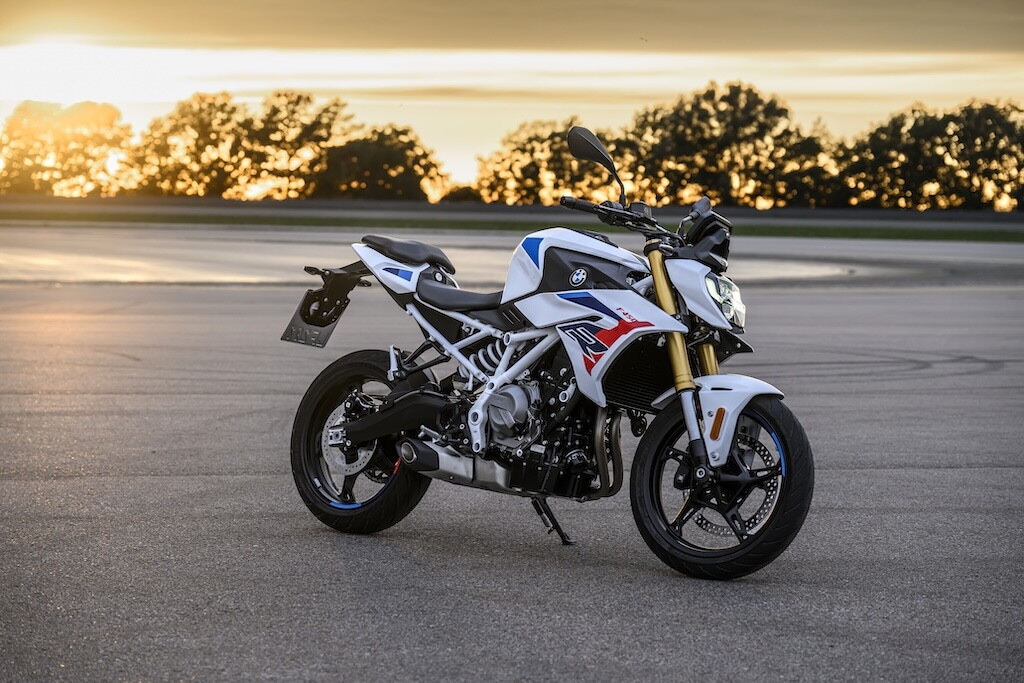BMW F 450 R: la nuova naked A2 promette divertimento. Le foto