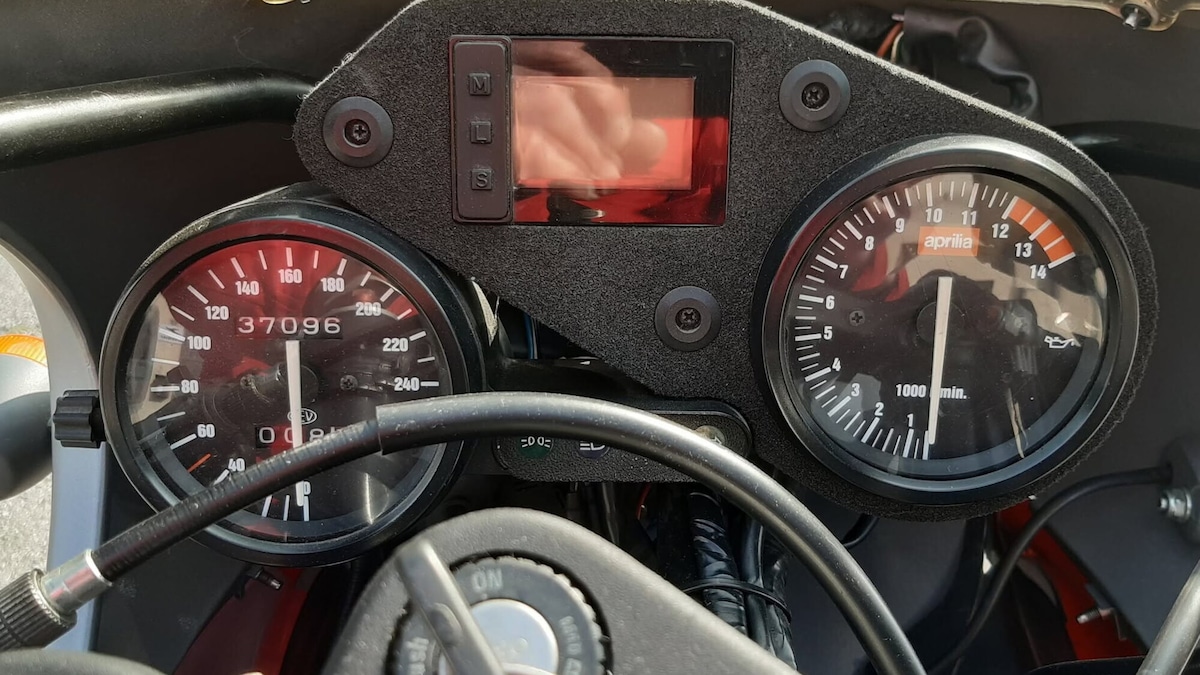 La Aprilia RS 250 di Loris Reggiani all'asta: le foto