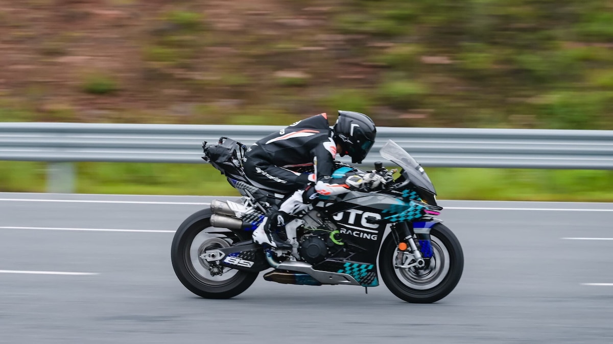 Cfmoto V4 SR-RR: 210 CV non bastano, spunta anche il turbo!
