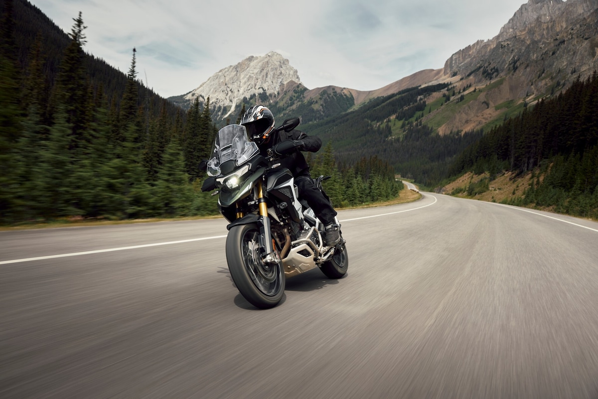 Triumph Tiger 1200 2027: le FOTO