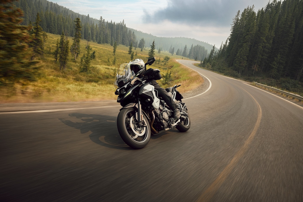 Triumph Tiger 1200 2027: le FOTO